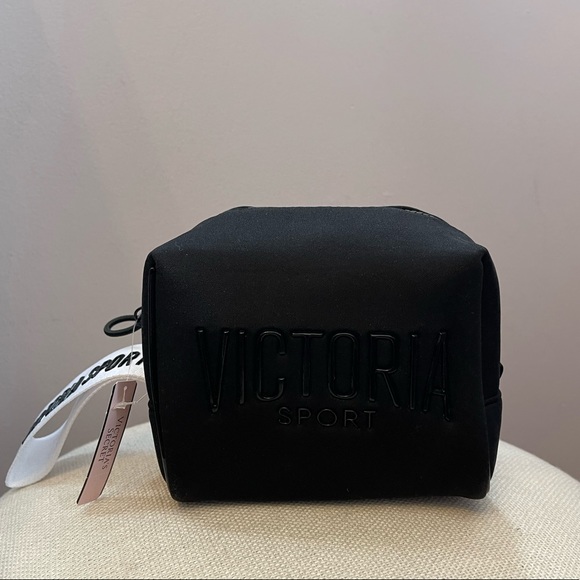 New Victoria’s Secret Sport neoprene wristlet - Picture 2 of 7